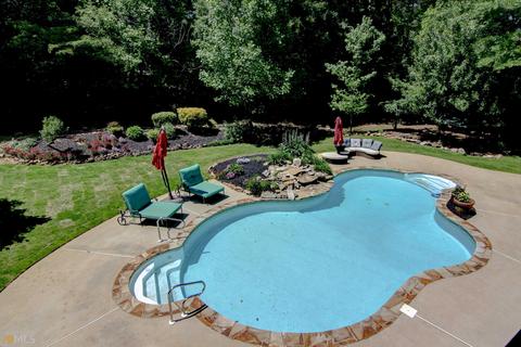 165 Ashmere Ct, Tyrone, GA 30290 photo 9