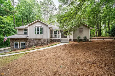 1011 Anchor Bay Cir, Greensboro, GA 30642