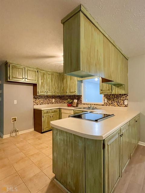 112 Rockwell Dr, Lagrange, GA 30240 photo 9