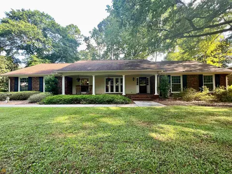 800 Camellia Dr, Lagrange, GA 30240 photo 2