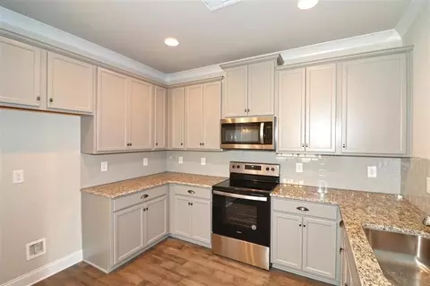 101 Lynn Wright Dr, Perry, GA 31069 photo 8