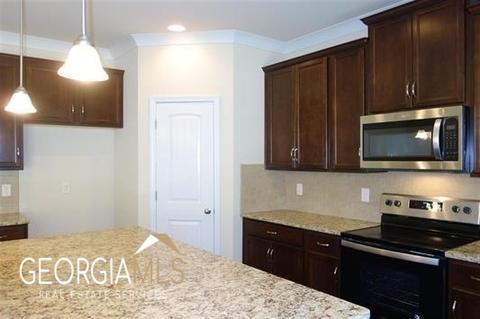 302 Christopher Luke Cir, Perry, GA 31069 photo 14