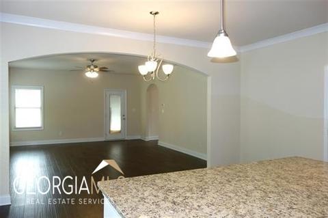 302 Christopher Luke Cir, Perry, GA 31069 photo 18