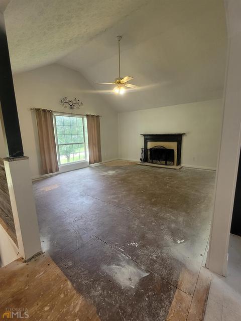654 Rivermill Rd, Bethlehem, GA 30620 photo 4