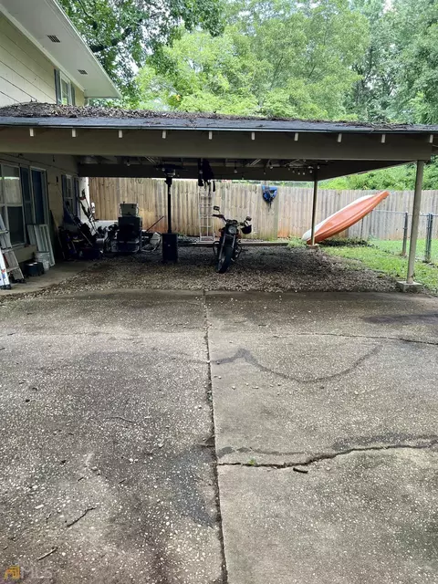 1806 28th St, Valley, AL 36854 photo 3
