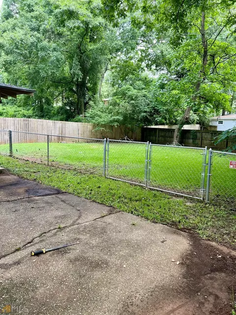 1806 28th St, Valley, AL 36854 photo 2