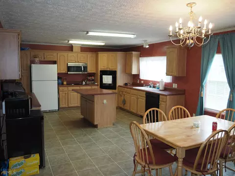 320 Cooley Rd, Lagrange, GA 30241 photo 8