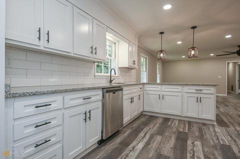5234 Pinecrest Dr, Covington, GA 30014 photo 9