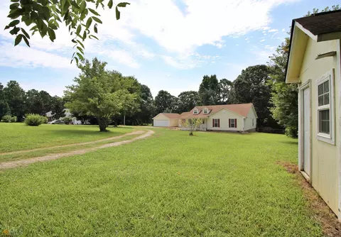 580 Ridgeway Rd, Jackson, GA 30233 photo 2