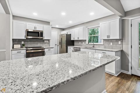 207 Junewood Dr, Lagrange, GA 30241 photo 11