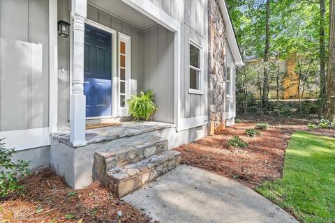 207 Junewood Dr, Lagrange, GA 30241 photo 3