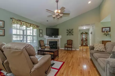 617 Van Dell Dr, Rock Spring, GA 30739 photo 8