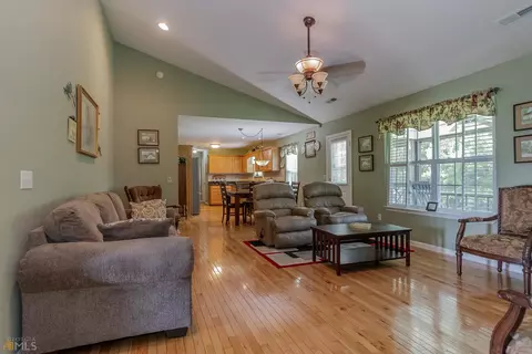 617 Van Dell Dr, Rock Spring, GA 30739 photo 5