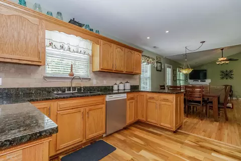 617 Van Dell Dr, Rock Spring, GA 30739 photo 14