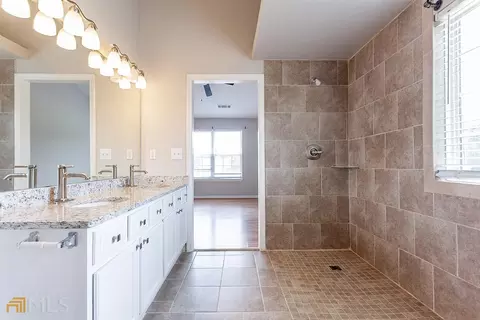 1013 Riverclift Dr, Covington, GA 30016 photo 19