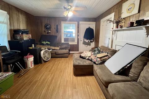 2438 Currahee St, Toccoa, GA 30577 photo 2