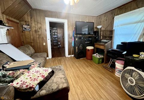2438 Currahee St, Toccoa, GA 30577 photo 3