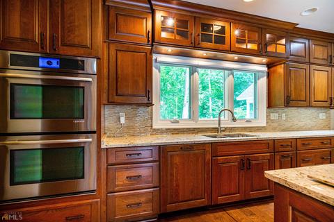 1037 Riverside Dr, Lagrange, GA 30240 photo 9