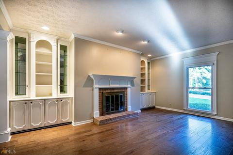 1037 Riverside Dr, Lagrange, GA 30240 photo 5