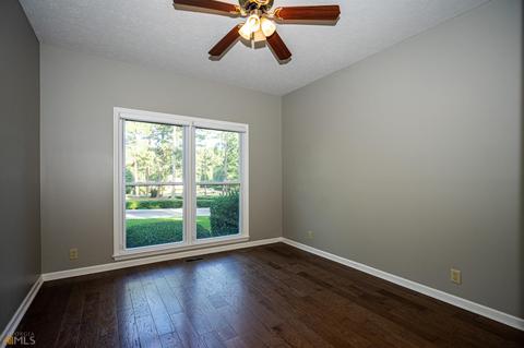 1037 Riverside Dr, Lagrange, GA 30240 photo 16