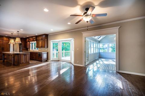 1037 Riverside Dr, Lagrange, GA 30240 photo 12