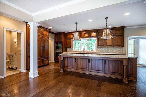 1037 Riverside Dr, Lagrange, GA 30240 photo 7