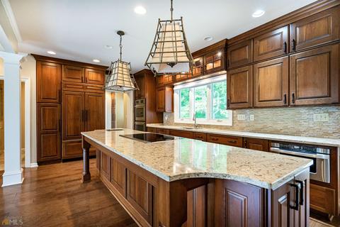 1037 Riverside Dr, Lagrange, GA 30240 photo 8