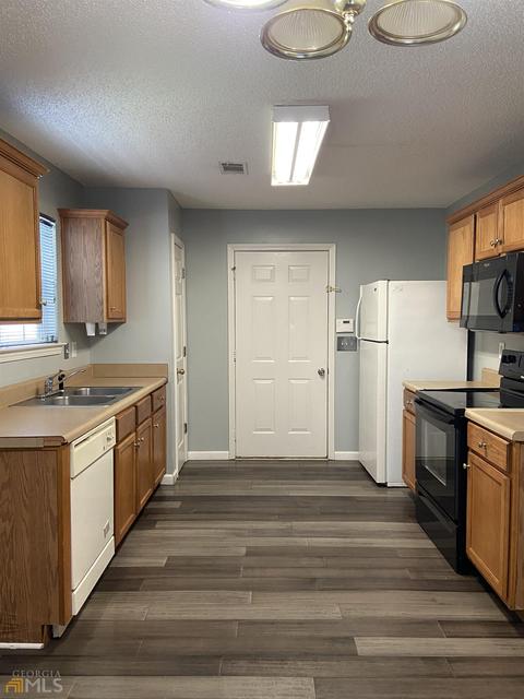 2046 Boatswain Dr, Hampton, GA 30228 photo 9