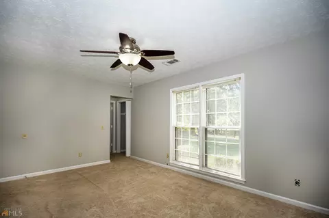 143 Hazel Way, Lagrange, GA 30241 photo 8