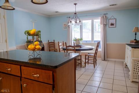 308 Regency Cir, Dublin, GA 31021 photo 8