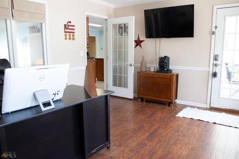 308 Regency Cir, Dublin, GA 31021 photo 10