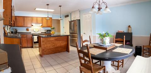 308 Regency Cir, Dublin, GA 31021 photo 7