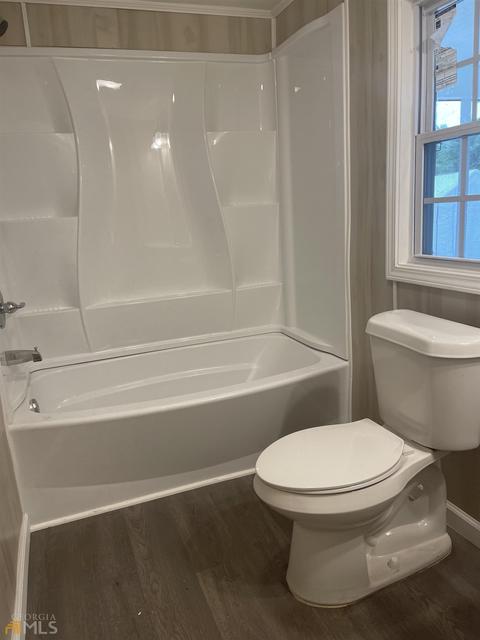 298 E Whitman St, Toccoa, GA 30577 photo 8