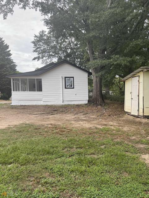 298 E Whitman St, Toccoa, GA 30577 photo 4