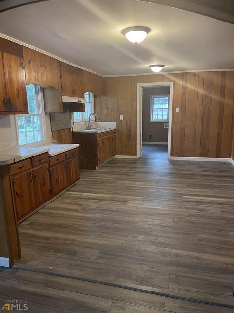 298 E Whitman St, Toccoa, GA 30577 photo 5