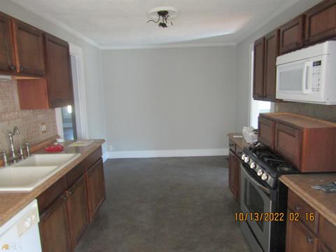 415 Elizabeth St, Commerce, GA 30529 photo 4