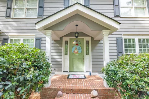 230 E Yorktown Dr, Lagrange, GA 30240 photo 2
