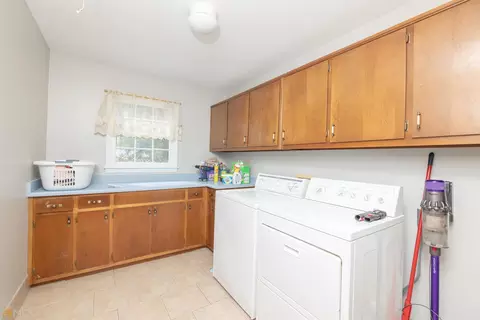 230 E Yorktown Dr, Lagrange, GA 30240 photo 12