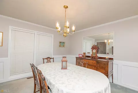 230 E Yorktown Dr, Lagrange, GA 30240 photo 6