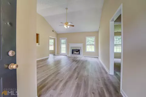 10564 Dinah Pace Rd, Covington, GA 30014 photo 10