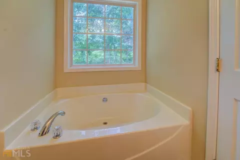 10564 Dinah Pace Rd, Covington, GA 30014 photo 27