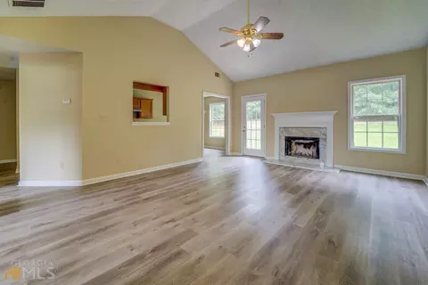 10564 Dinah Pace Rd, Covington, GA 30014 photo 11