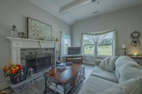 209 Live Oak Ln, Comer, GA 30629 photo 19