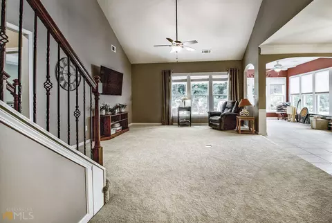 112 Crape Myrtle Dr, Griffin, GA 30223 photo 15