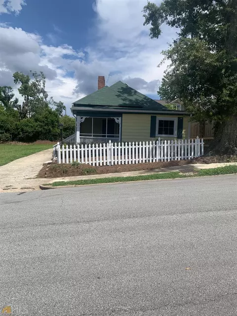 84 Second Ave, Newnan, GA 30263 photo 3