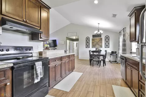 154 Mathews Rd, Milner, GA 30257 photo 7