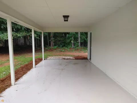 106 Moore St, Milner, GA 30257 photo 10