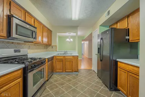 6431 Pinebark Way, Morrow, GA 30260 photo 19