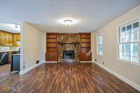 1385 Longbow Ct, Canton, GA 30115 photo 5