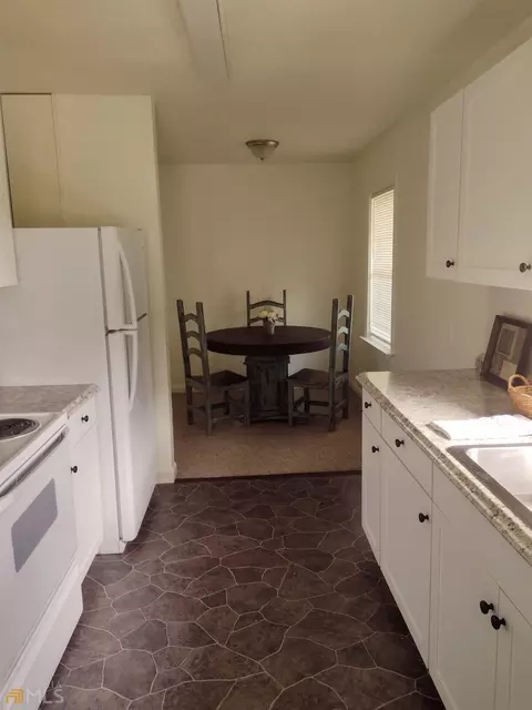 212 Hancock St, Jackson, GA 30233 photo 6
